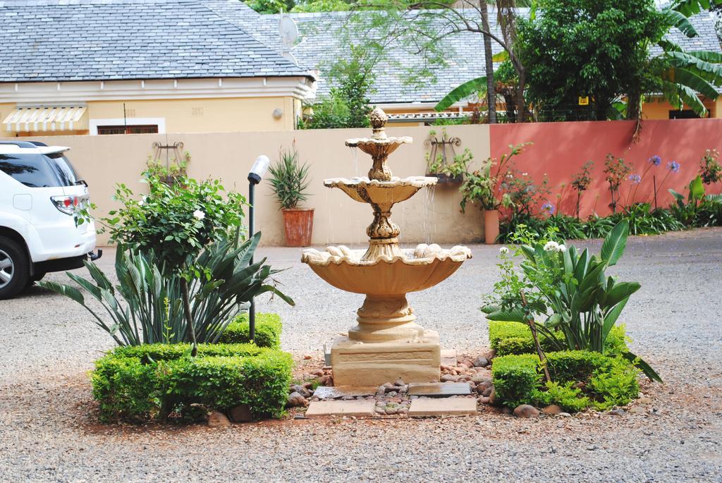 Brooklyn Guesthouses Pretoria Exterior photo