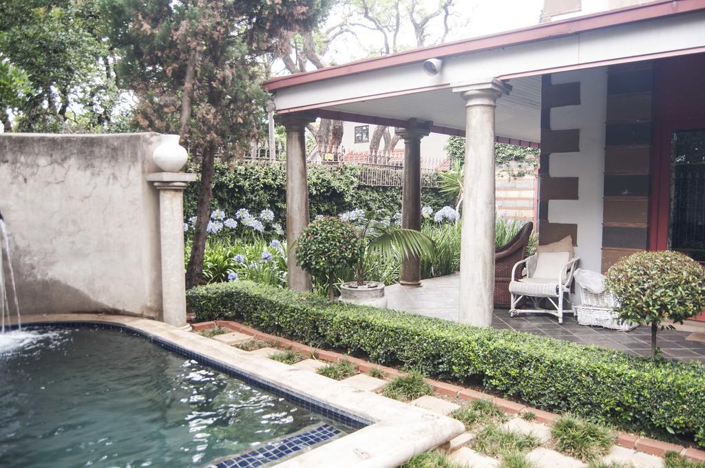Brooklyn Guesthouses Pretoria Exterior photo