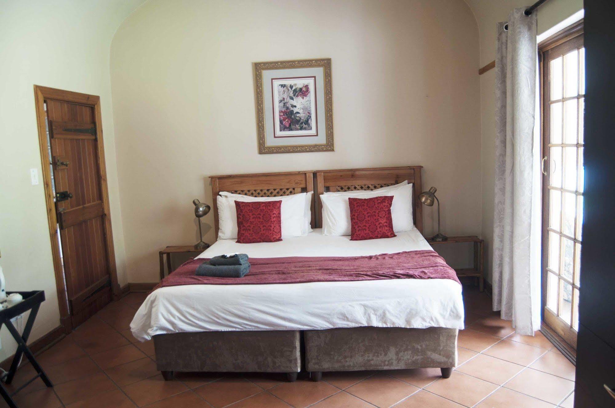 Brooklyn Guesthouses Pretoria Exterior photo
